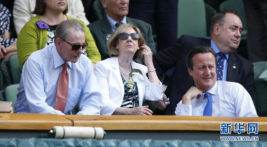 穆雷橫掃小德首奪溫網(wǎng) 結(jié)束英國77年等待