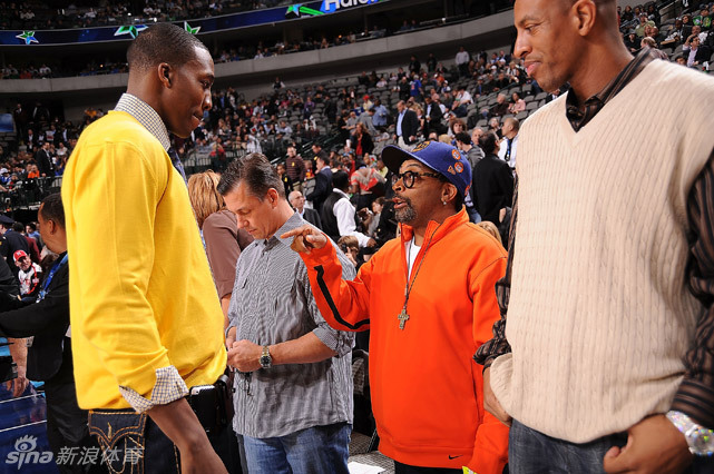 霍華德珍藏老照片