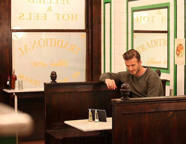 小貝廣告玩新花樣 克隆6個萬人迷同時出鏡