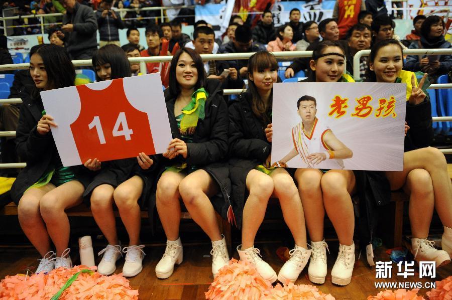 “郅敬傳奇”：王治郅二十載籃球生涯謝幕