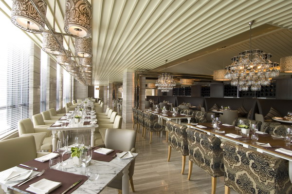 Restaurants & Bars at Hilton Beijing