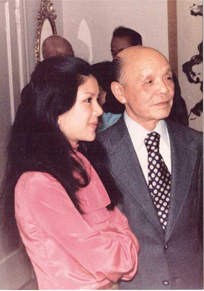 Chinese diplomat honored for saving thousands of jews