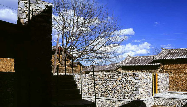 Ethos of giving that finds free expression in architecture