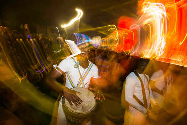 Night belongs to the young－and so does the sound