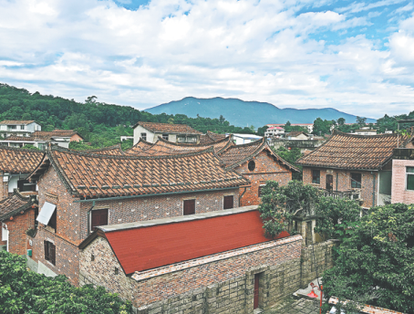 Houhuang village an oasis of clam