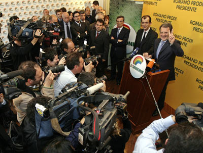 Prodi celebrates election win, meets press