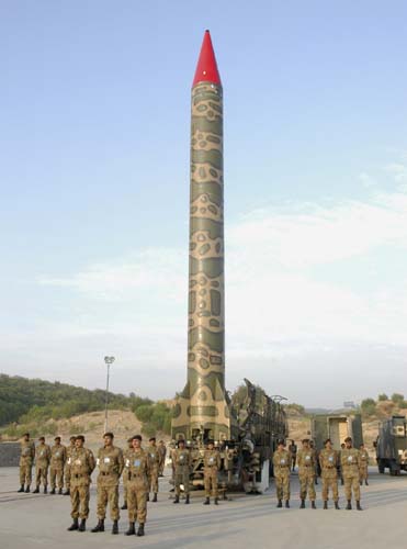 Pakistan tests Hatf-5 missile