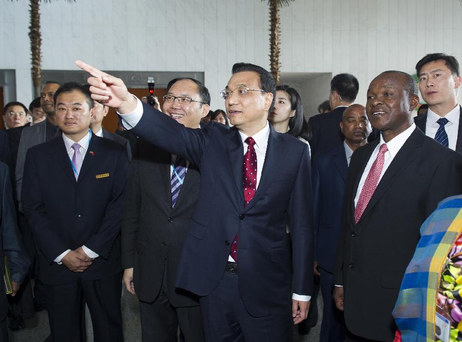 Chinese Premier visits African Union