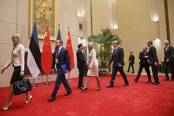 Premier: China ready to advance Baltic Sea high-speed rail project