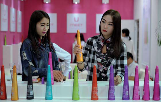 Drinks companies have their eyes on the ladies