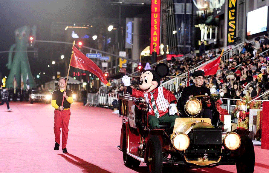 People participate in 85th annual Hollywood Christmas Parade