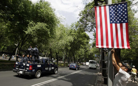 Security, trade to top agenda of Obama's visit to Mexico