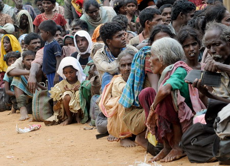 Over 100,000 flee Sri Lanka warzone