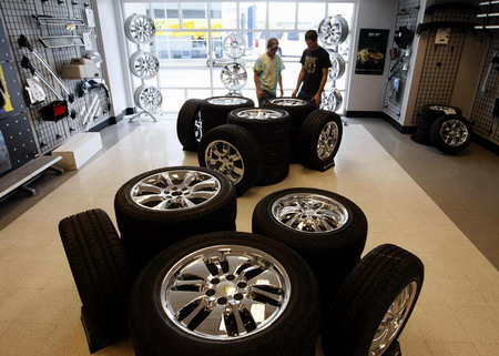 Auto icon GM files for bankruptcy