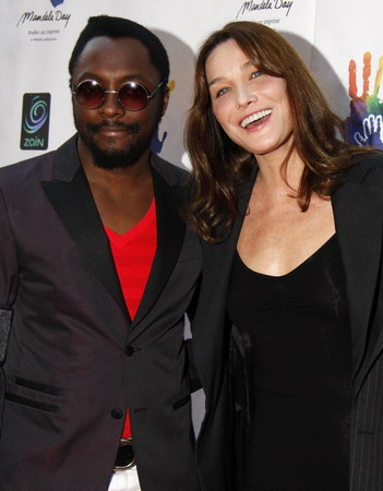 French first lady performs in New York