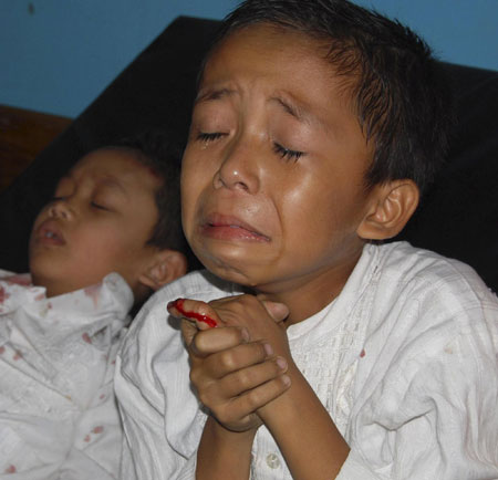 Indonesia quake death toll hits 44, likely to rise