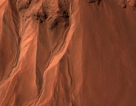 NASA's photos unveil Mars surface