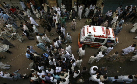 18 Pakistani women die in stampede for free flour