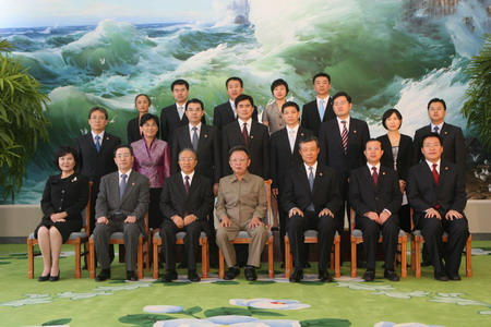 DPRK Kim Jong-il meets Hu's special envoy