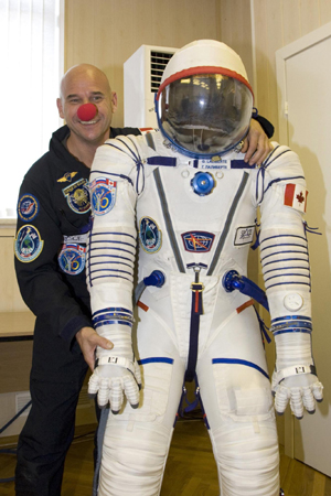 Space tourist plans to tickle his colleagues