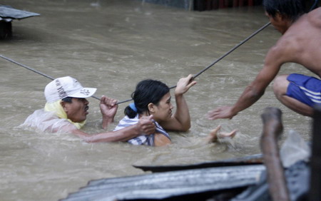Tropical storm hits Philippines