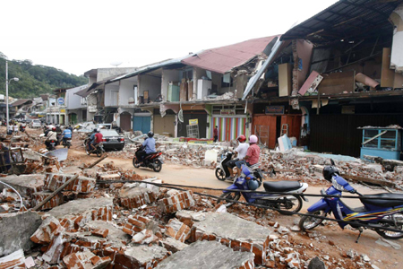 Indonesian quake toll at 1,100