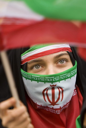 Iran protesters rally at US Embassy