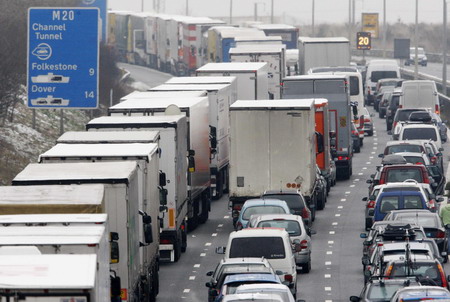 2,000 trapped as Eurostar trains break down