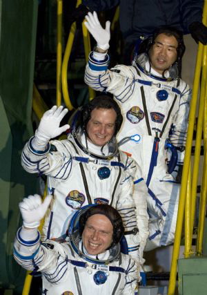 Russia launches manned spacecraft to ISS