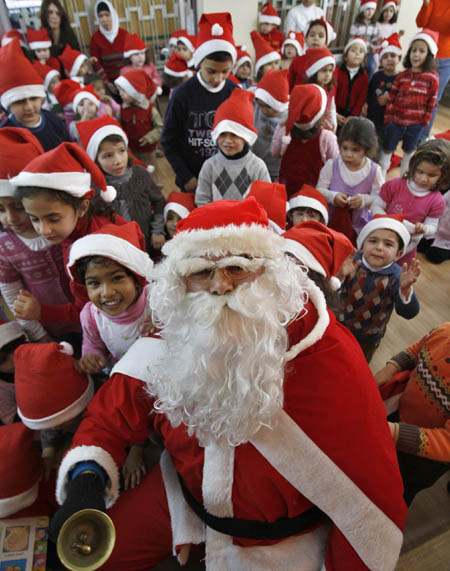 Merry Christmas, Santa Claus is in town!