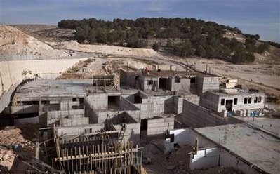 Israel to build 700 apartments in east Jerusalem