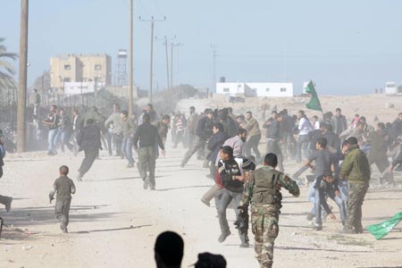 Tension between Hamas, Egypt flares as border clashes erupt