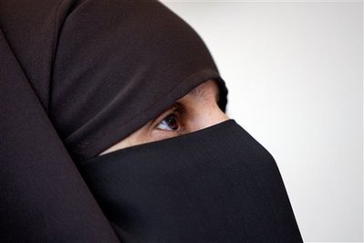 France moves closer to banning full Muslim veil
