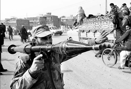 Pakistan wants int'l input to fight terrorism