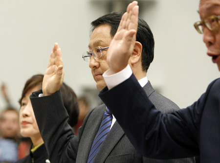 Toyota chief blasted by lawmakers despite apology