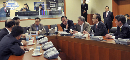 No sign of DPRK military near ship