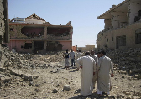 Gunmen, bombs kill 30 in assaults across Iraq