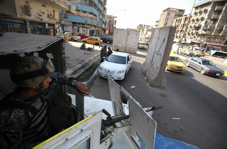 Iraqi soldier fires on US troops, kills 2