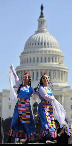 Chinese cultural festival brings hearts closer in US