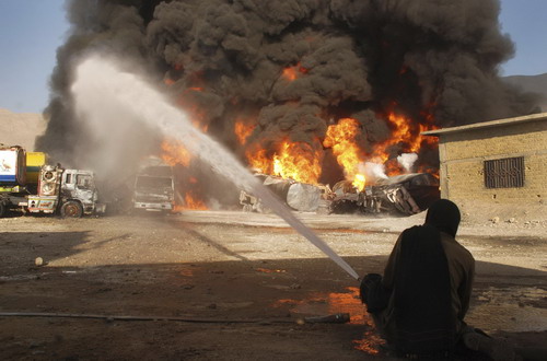 25 NATO fuel tankers attacked in Pakistan