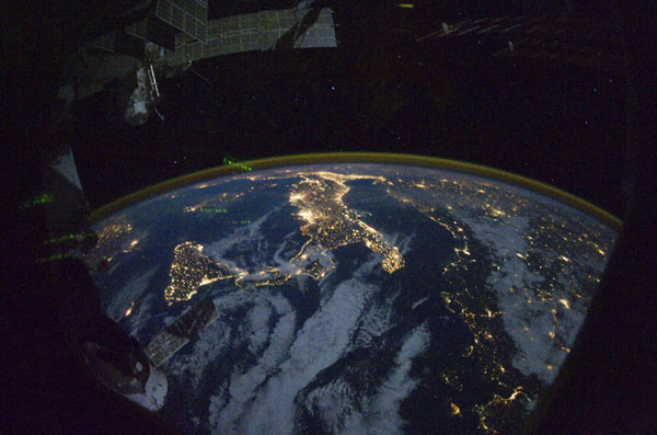 Space station's spectacular views of Earth