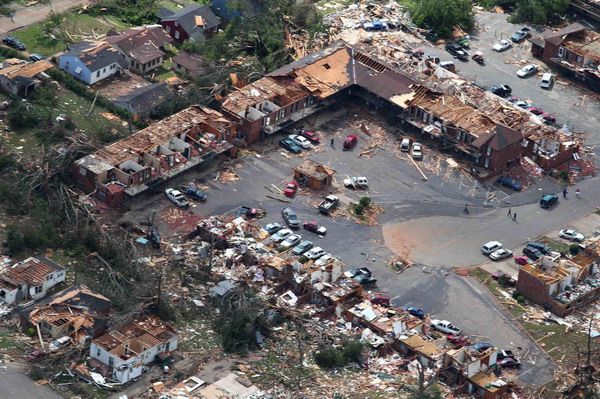 Twister outbreak is second deadliest in US history