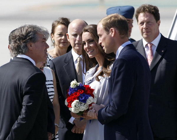 Kate and William land in Los Angeles for US trip
