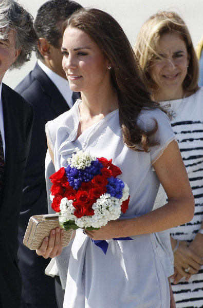 Kate and William land in Los Angeles for US trip