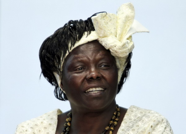 Kenyan Nobel Peace Prize laureate Wangari Maathai participates in a discussion at the University of Nairobi in Nairobi in this March 8, 2010 file photo. Kenyan Nobel Peace laureate Maathai dies