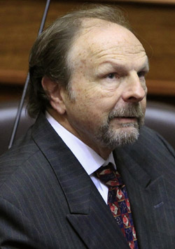 Peruvian PM resigns amid gold mine controversy Peruvian PM resigns amid gold mine controversy