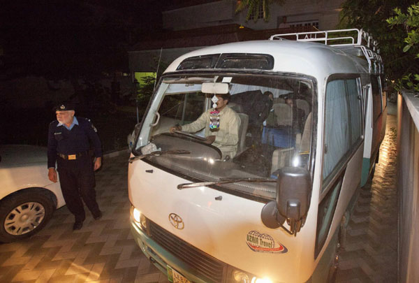 Pakistan deports Osama bin Laden's family