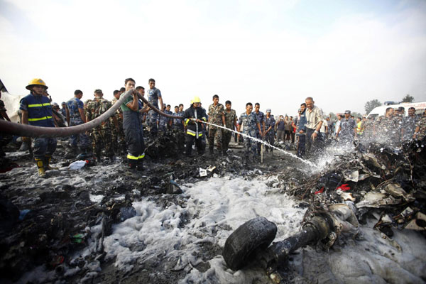 Nepal air crash kills 19