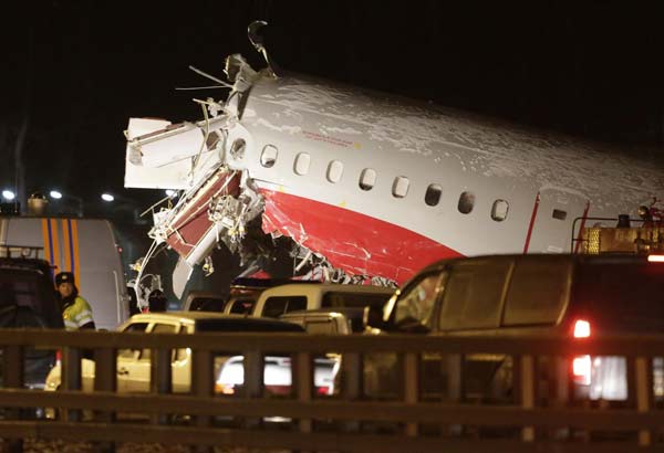 5 killed in Moscow airliner crash