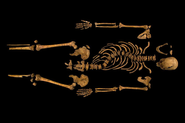 Archaeologists find body of English king in car park
